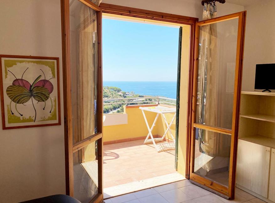Capoliveri Appartamento Panoramico Con Terrazzo Eksteriør billede